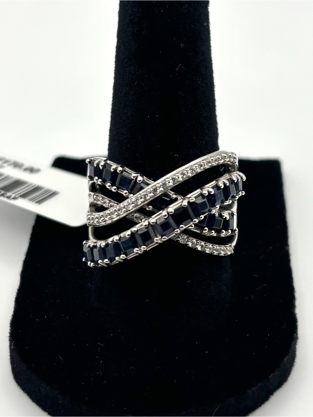 Sterling silver sapphire ring - Picture 2 of 5